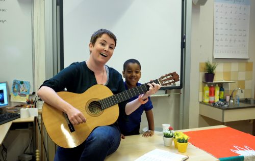 Waalse School Muziekles in groep 3c