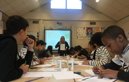 Waalse School Plusklas maakt omkeerboekje