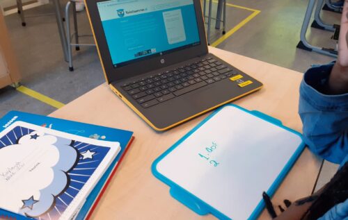 Waalse School Groep 5b leert verhaalsommen op de computer