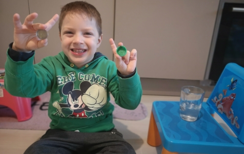 Waalse School Groep 1c leert over drijven en zinken