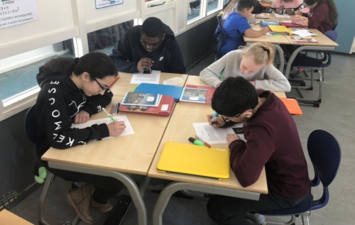 Waalse School Groep 8c leert personen uit de geschiedenis kennen