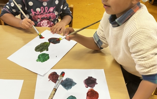 Waalse School Groep 1c leert primaire kleuren mengen