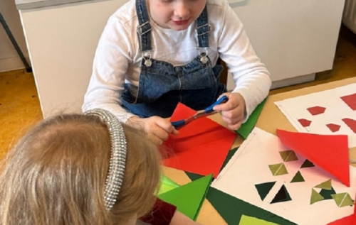 Waalse School Groep 2b leert verschillende rekenbegrippen