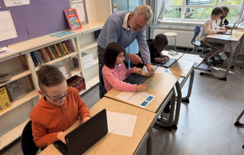 Waalse School Is aan het typen…